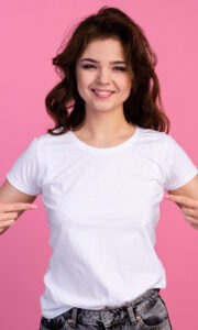 Tricou clasic alb – model damă